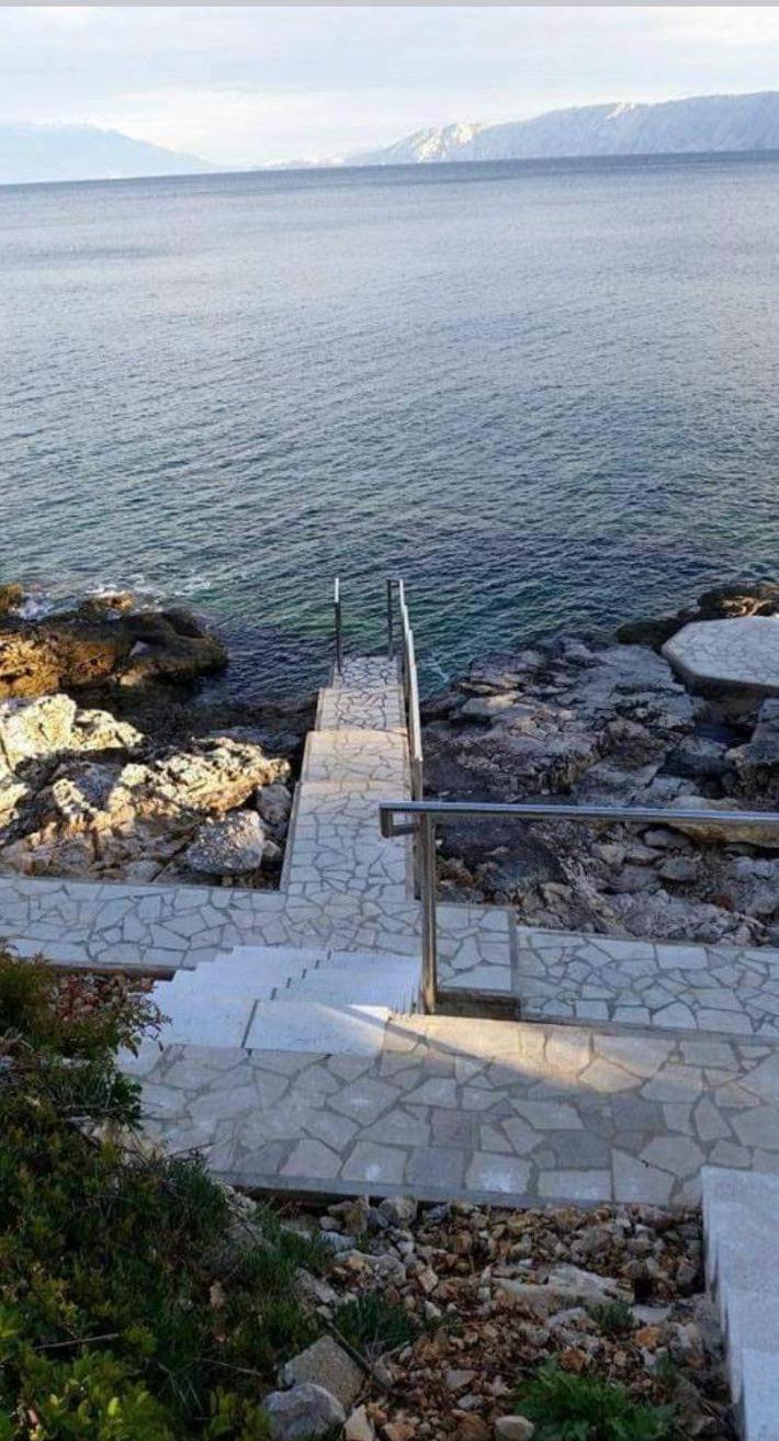 Sea House Lea Apartment Novi Vinodolski Luaran gambar