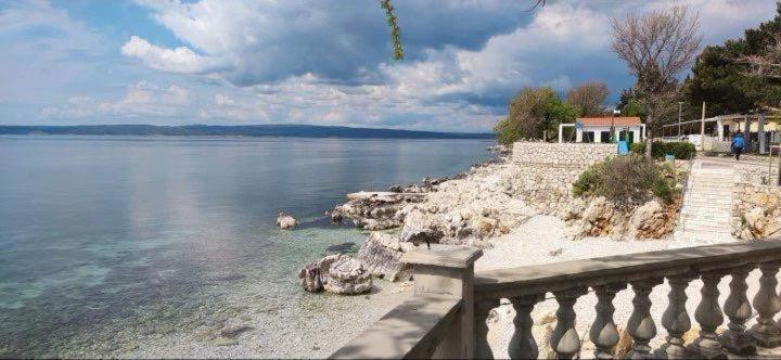 Sea House Lea Apartment Novi Vinodolski Luaran gambar